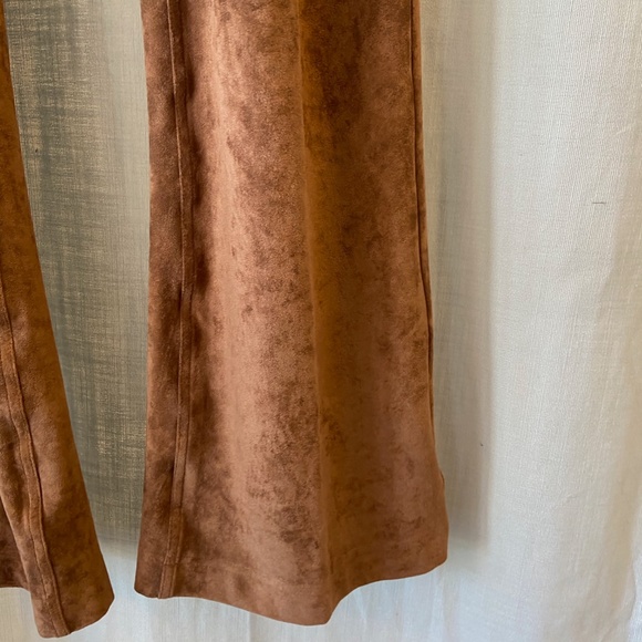 Faux Suede bootleg Pant - Picture 3 of 4